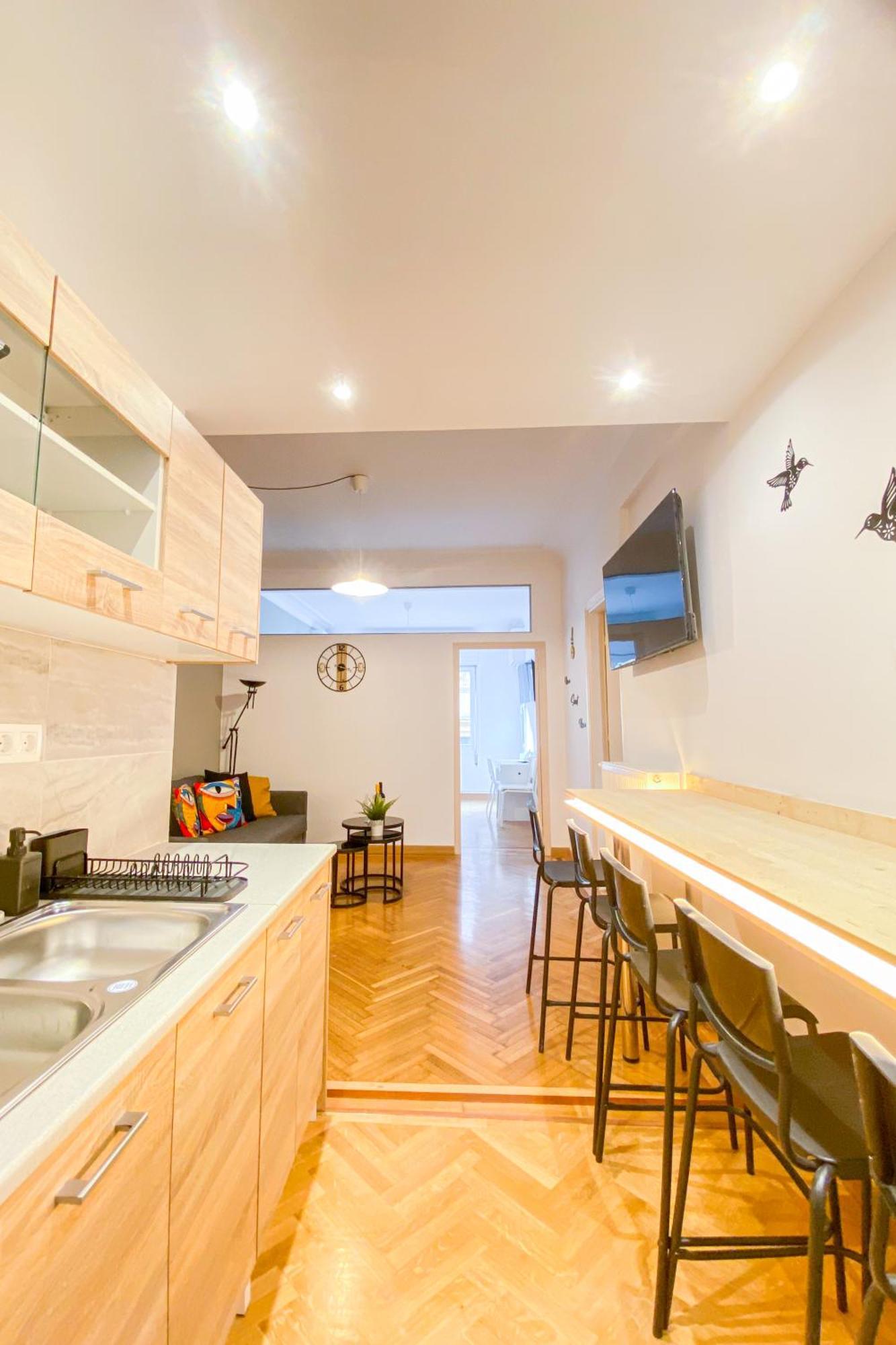 Syntagma Square, 100Sqm Luxurious Family Apt Ateny Zewnętrze zdjęcie