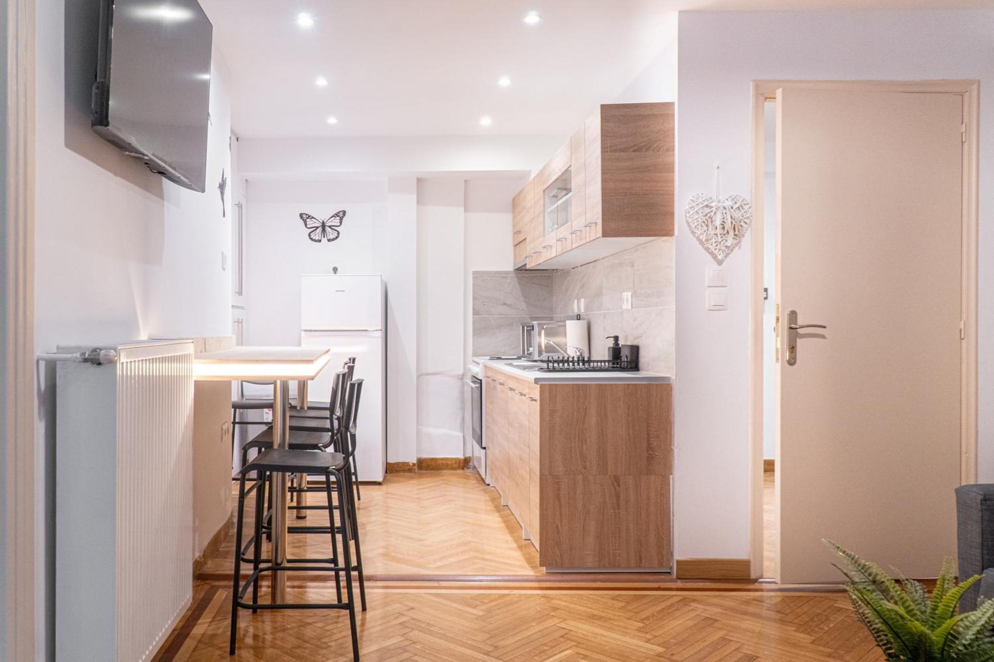 Syntagma Square, 100Sqm Luxurious Family Apt Ateny Zewnętrze zdjęcie